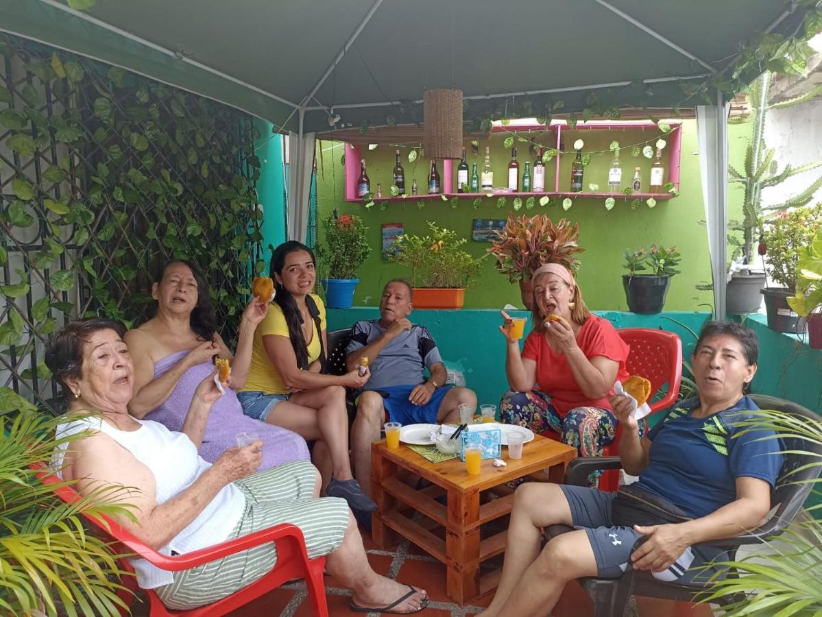 Hostel Shalom Adonai Cartagena Eksteriør bilde