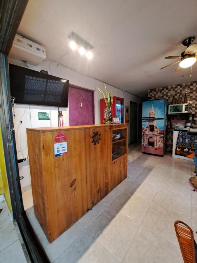Hostel Shalom Adonai Cartagena Eksteriør bilde