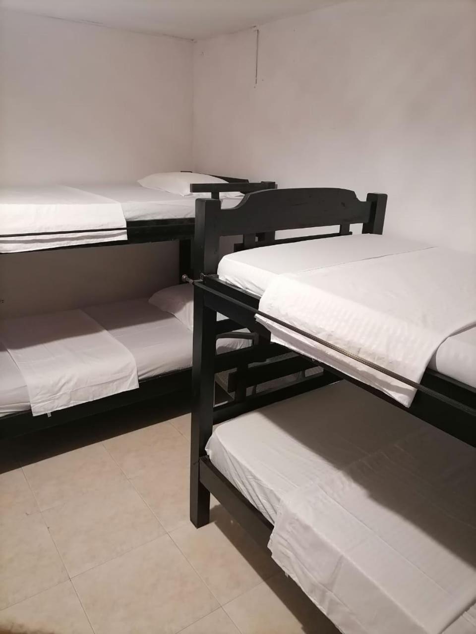Hostel Shalom Adonai Cartagena Eksteriør bilde