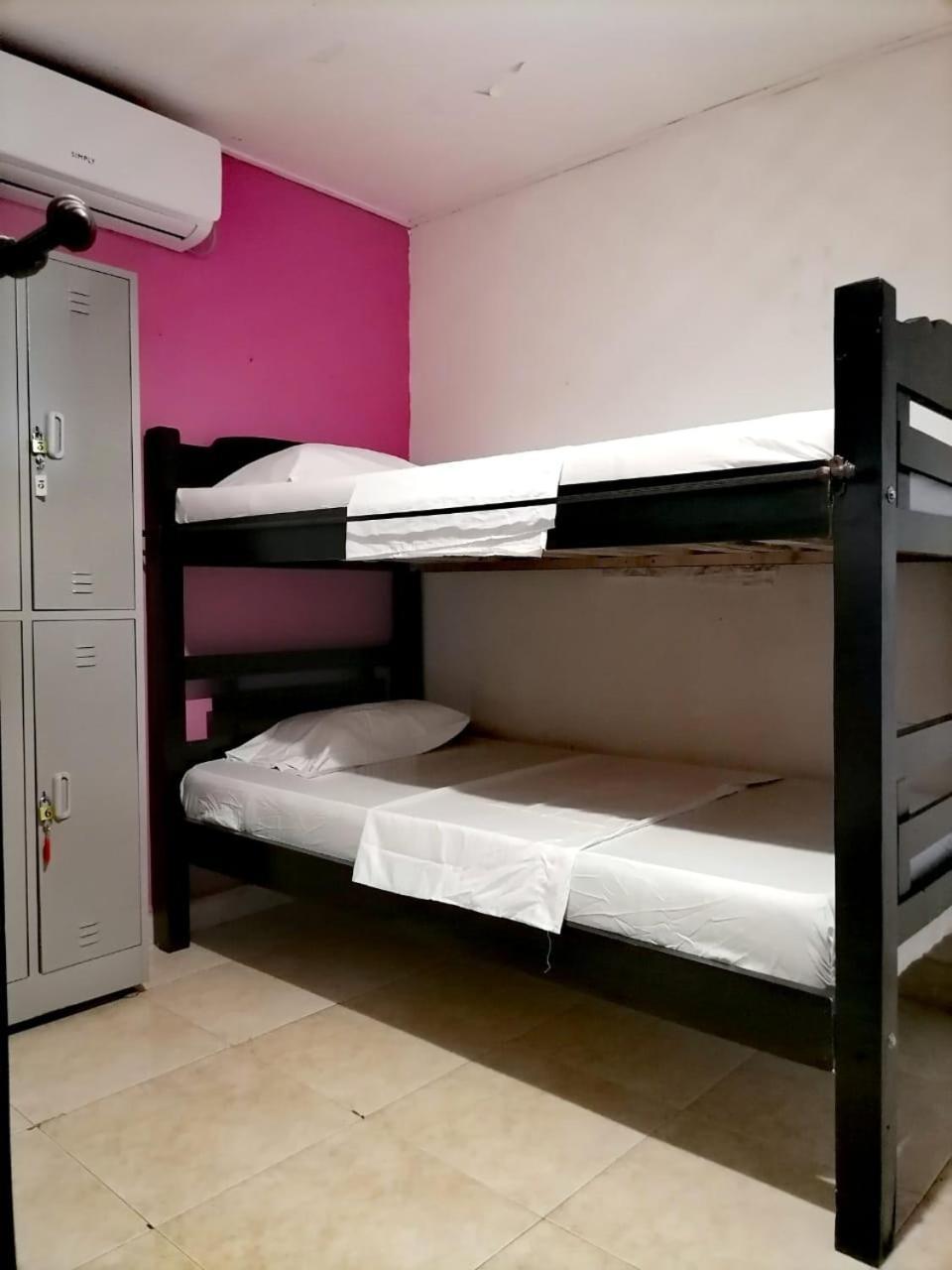 Hostel Shalom Adonai Cartagena Eksteriør bilde