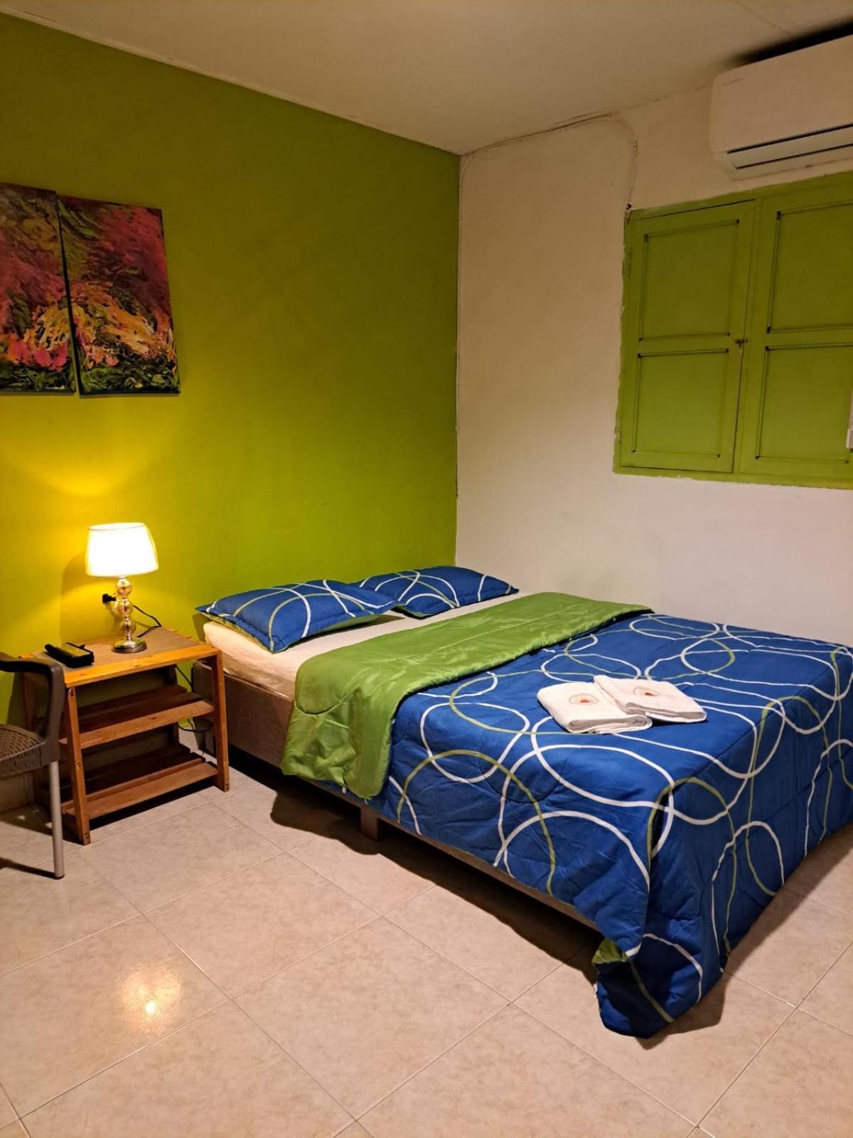 Hostel Shalom Adonai Cartagena Eksteriør bilde