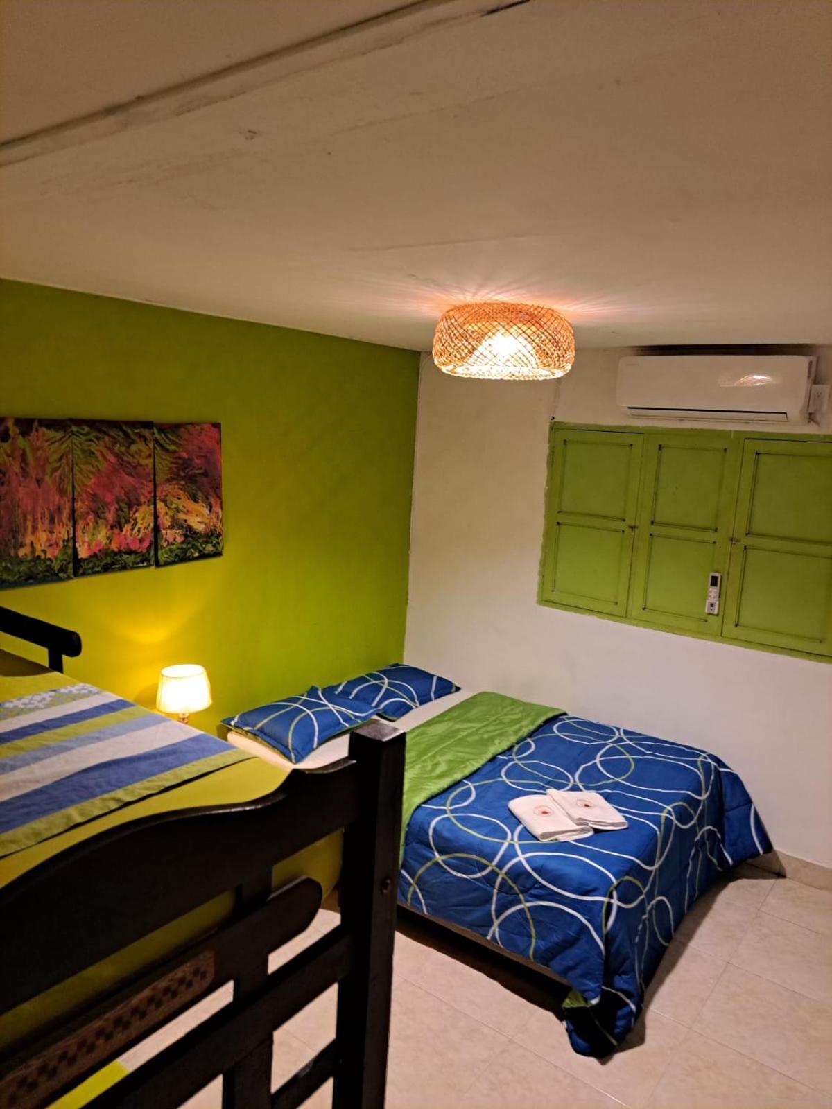 Hostel Shalom Adonai Cartagena Eksteriør bilde