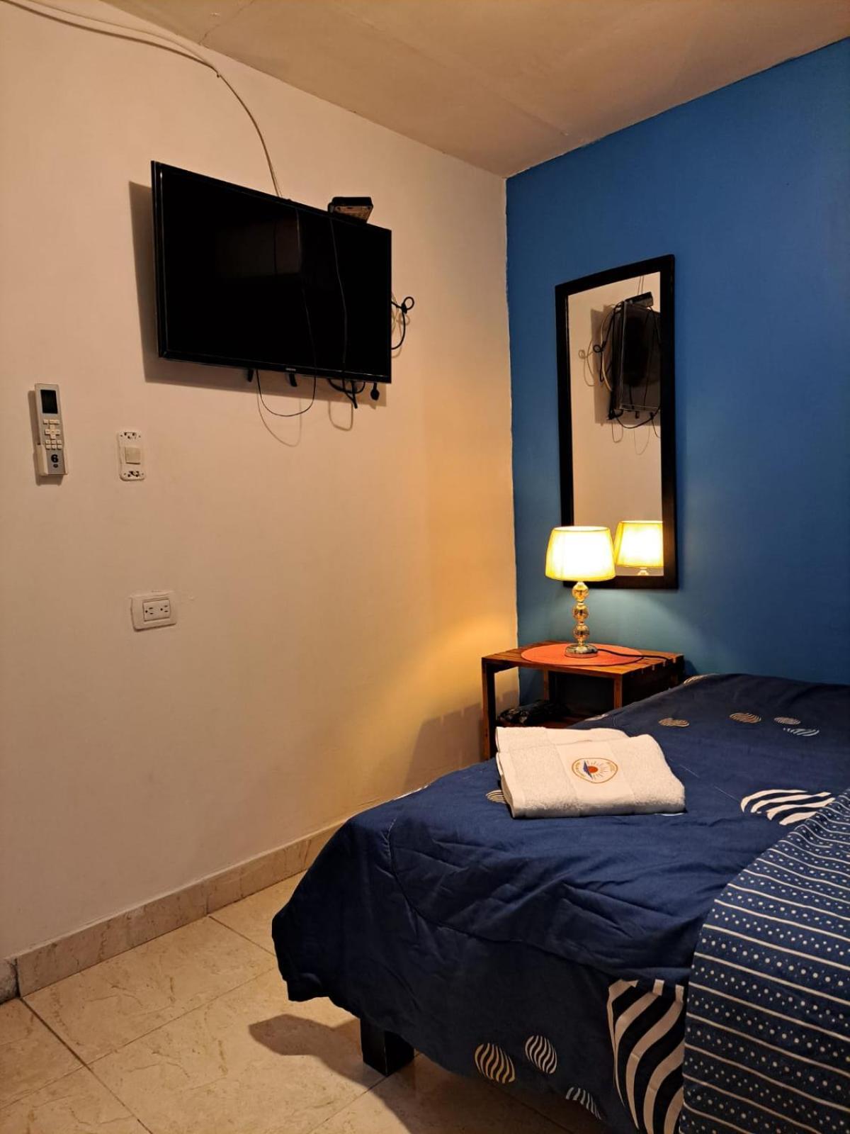 Hostel Shalom Adonai Cartagena Eksteriør bilde