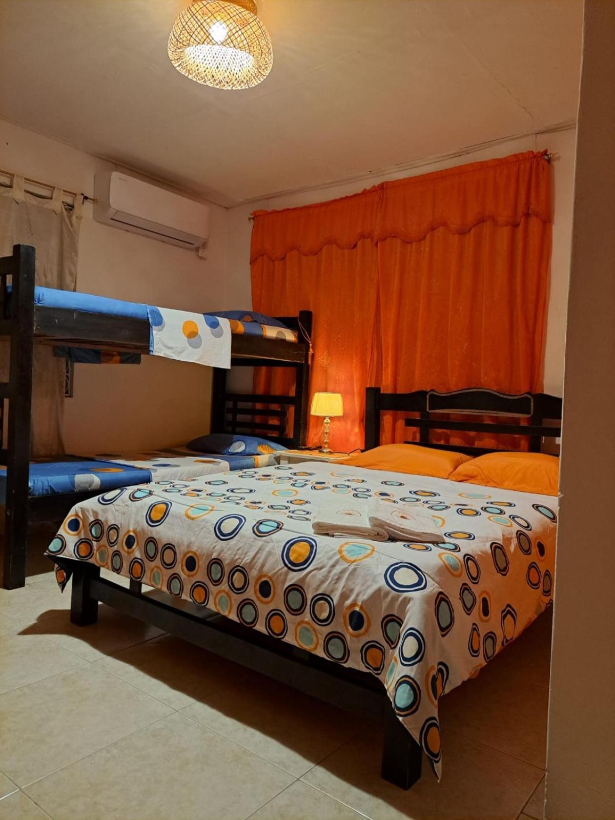 Hostel Shalom Adonai Cartagena Eksteriør bilde
